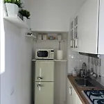 Centro Madame Con Terrazzo E Vista Giardino Apartment *