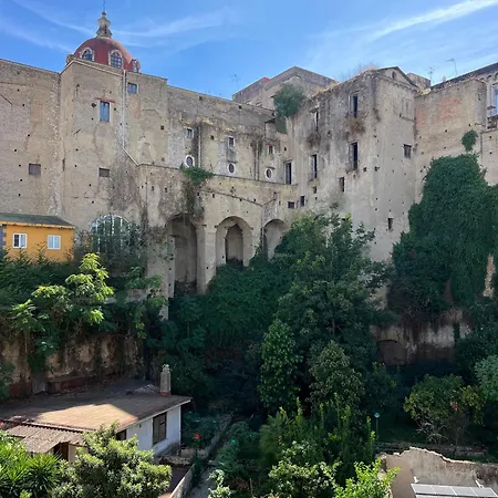 Centro Madame Con Terrazzo E Vista Giardino * Nápoly